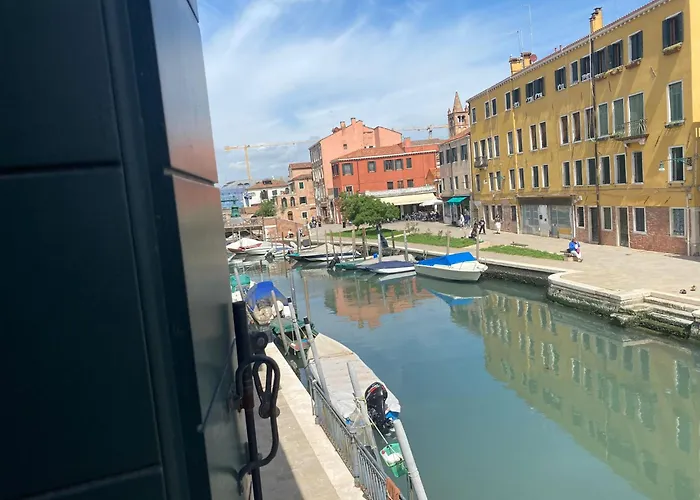 Victoria Studio